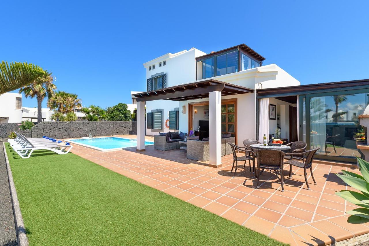 Hipoclub Villas, "Rosa" Villa Playa Blanca  Bagian luar foto