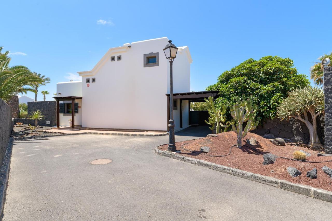 Hipoclub Villas, "Rosa" Villa Playa Blanca  Bagian luar foto
